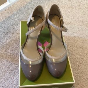 Ladies heeled sandals